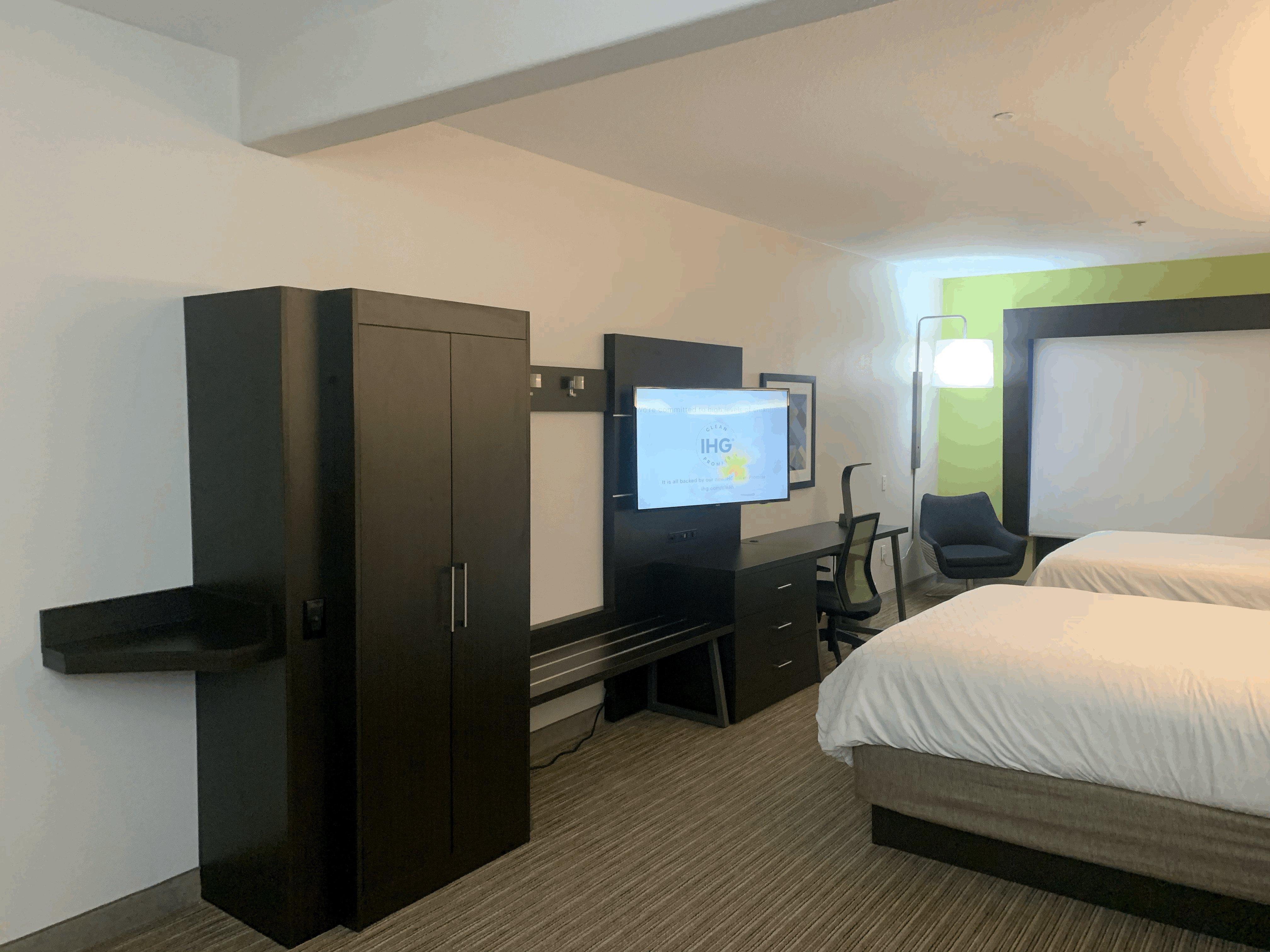 Holiday Inn Express Hotel & Suites Greenville By Ihg Dış mekan fotoğraf