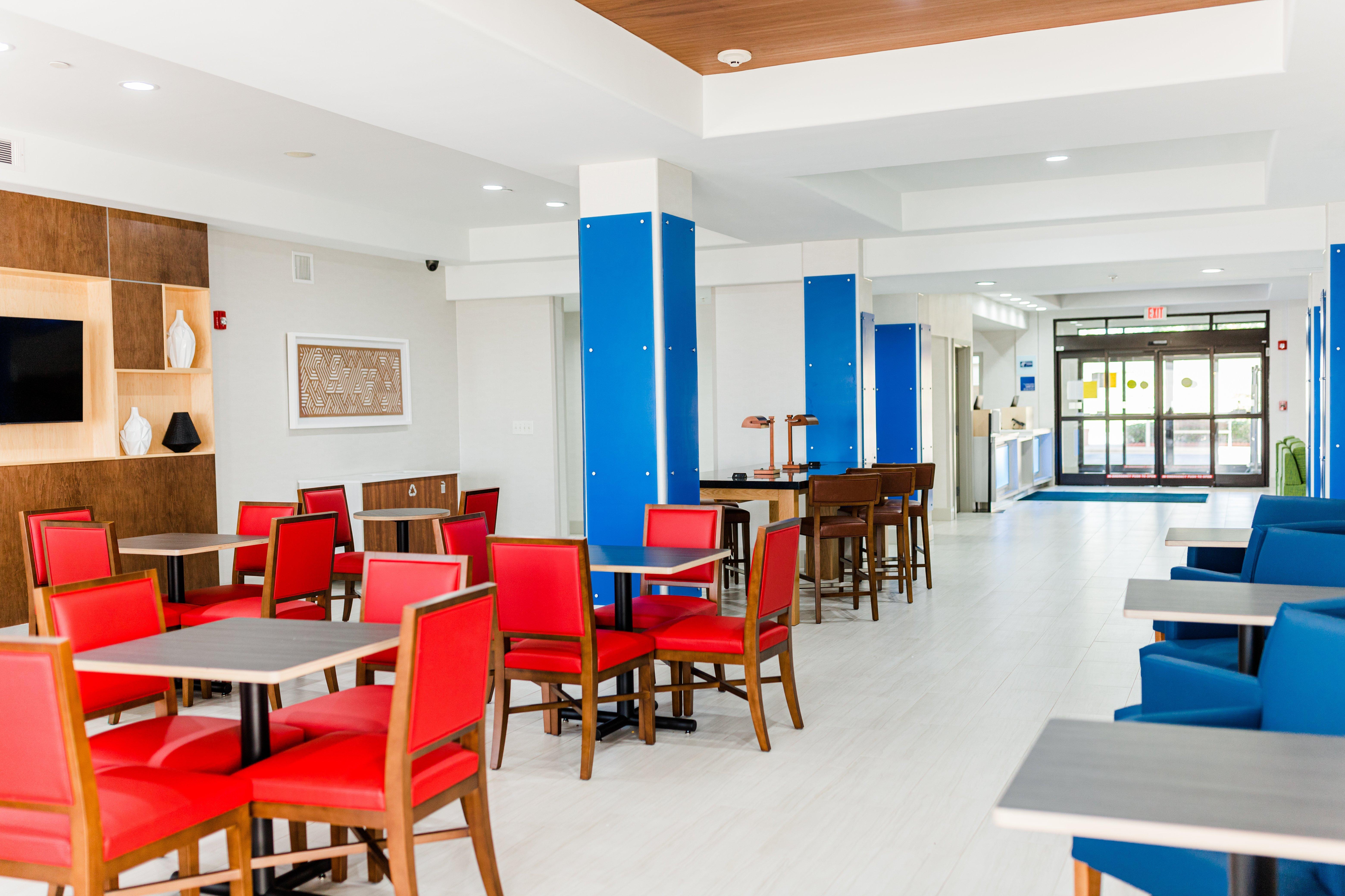 Holiday Inn Express Hotel & Suites Greenville By Ihg Dış mekan fotoğraf