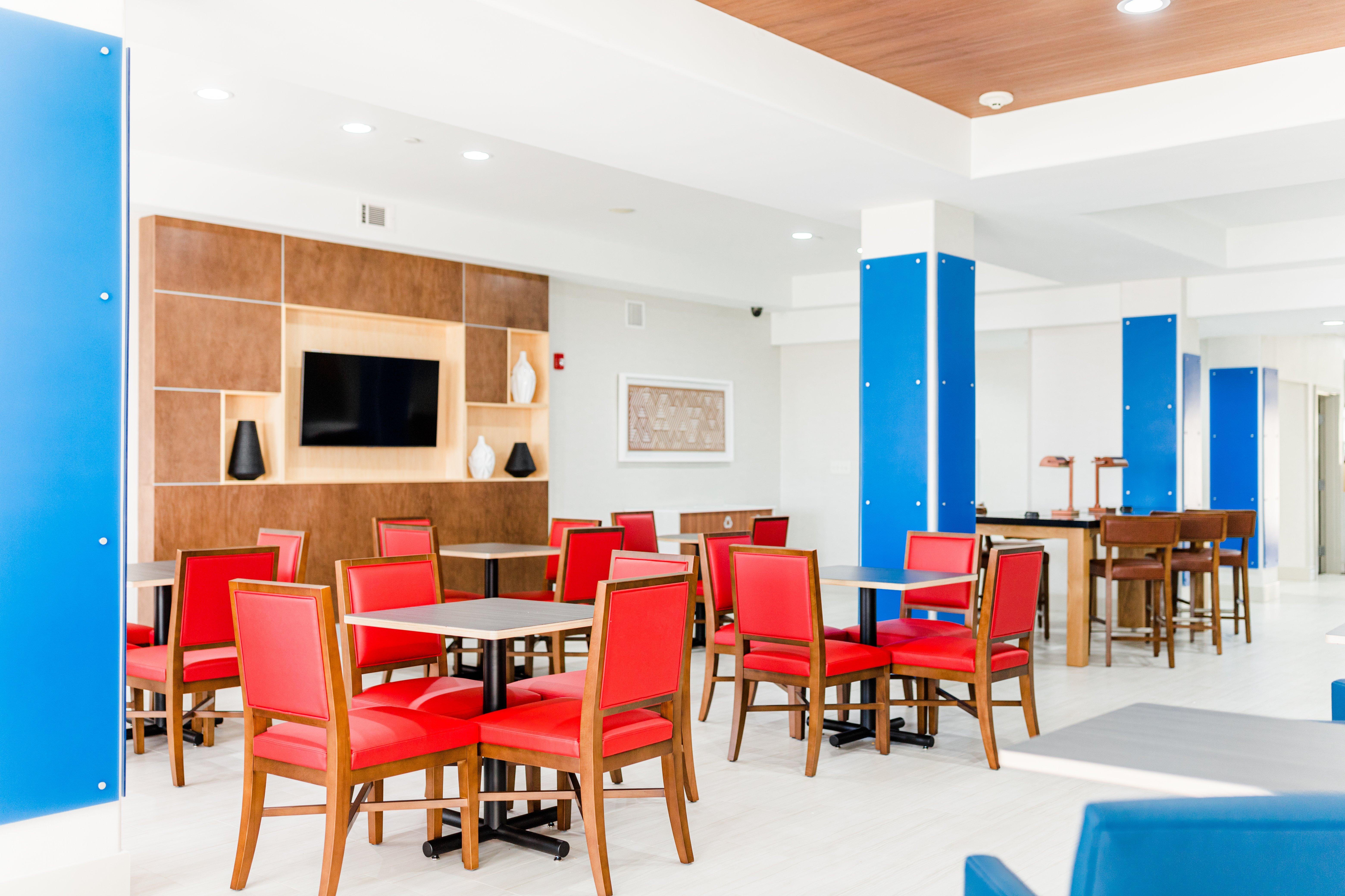 Holiday Inn Express Hotel & Suites Greenville By Ihg Dış mekan fotoğraf