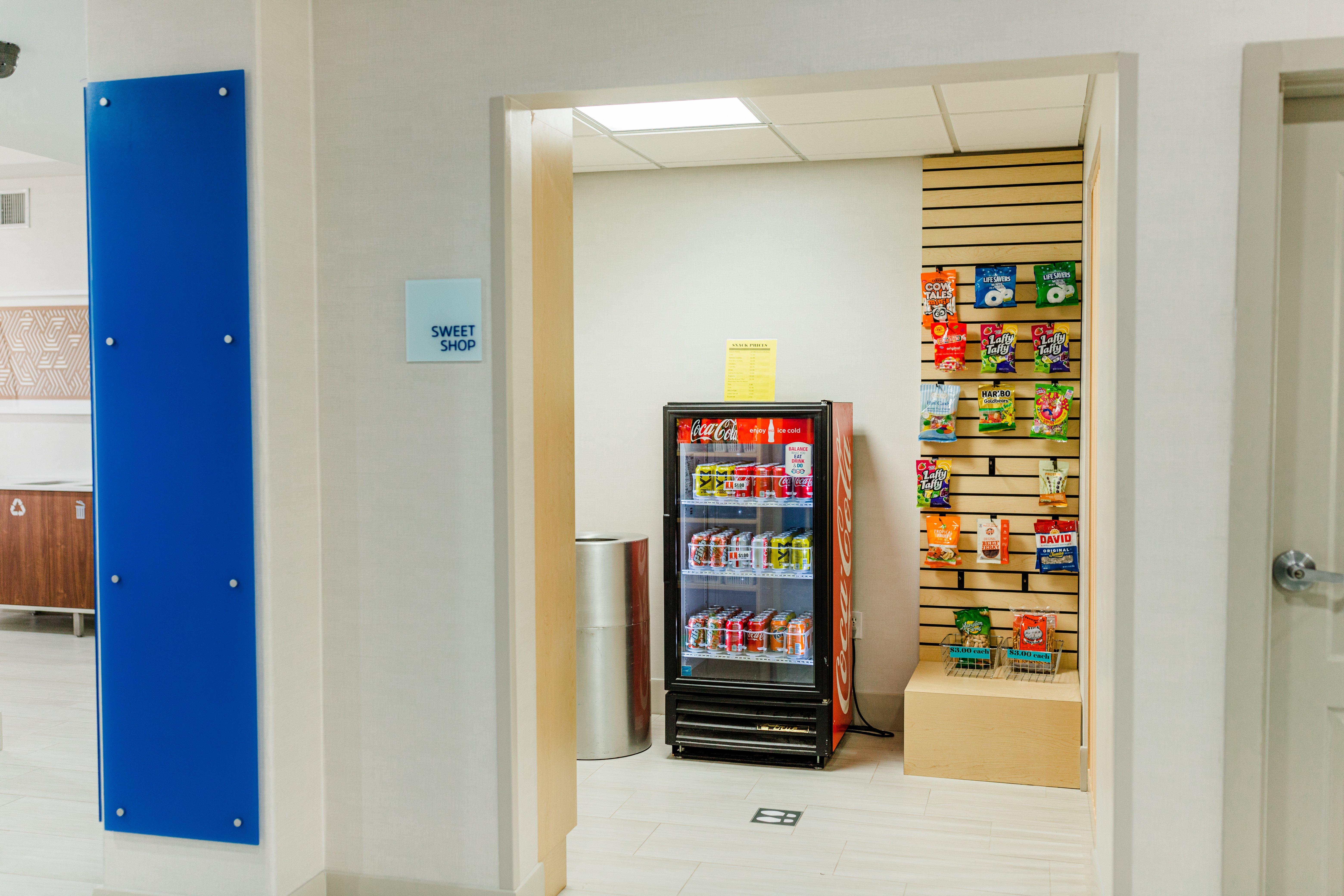 Holiday Inn Express Hotel & Suites Greenville By Ihg Dış mekan fotoğraf